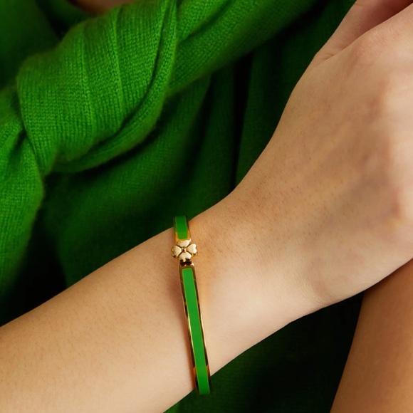 Kate Spade New York Heritage Spade Flower Thin Hinged Bangle - Picture 1 of 4